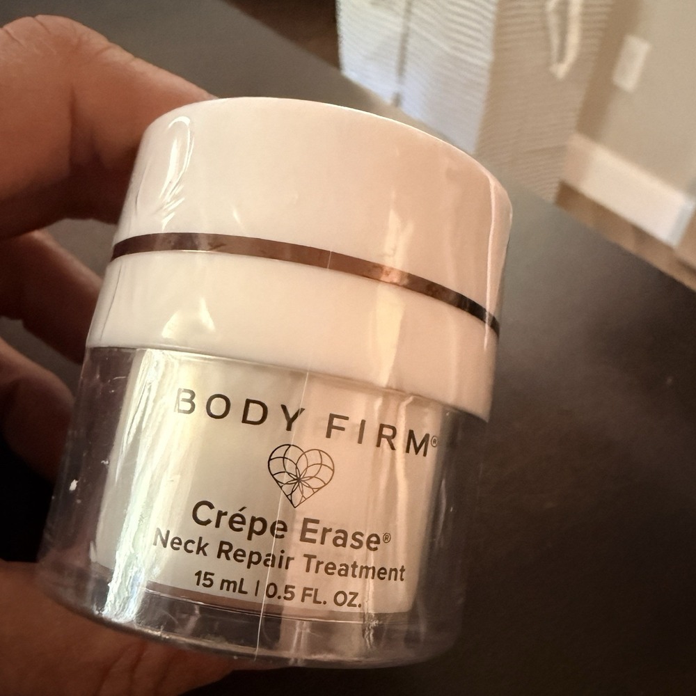 Crepe Erase Neck Repair Treatment 0.5 oz 15 mL Retinol NEW SEALED Body Firm